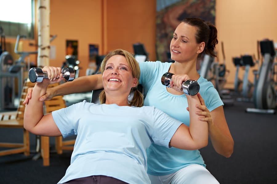 10 reasons for ladies to lift in 2020. Lifting weights boosts the metabolism, support weight loss and build muscles. Women who strength train also have better energy, better sleep and much more. Learn 10 reasons lifting weights should be one of your healthy New Year's resolutions. #weightlosstips #workouttips #reesewoodsfitness reesewoods.com