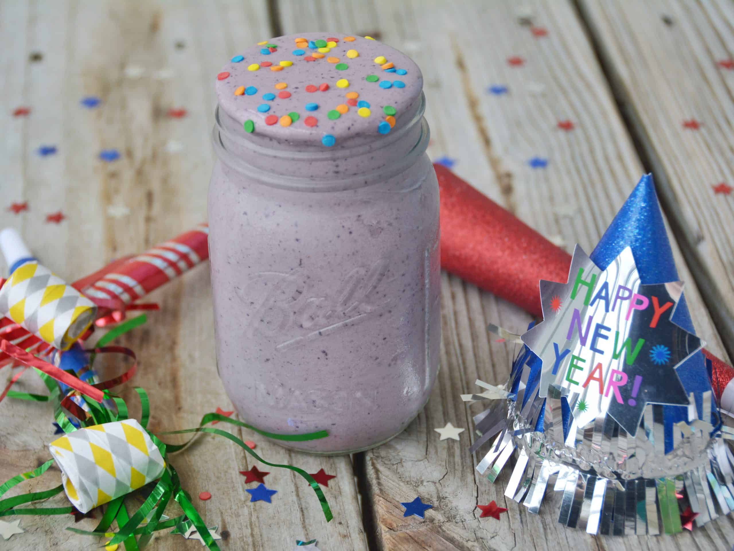 3 Healthy Holiday Protein Smoothie Recipes. Looking for some holiday weight loss tips? Starting with a healthy breakfast recipe is a big one! These healthy smoothie recipes are low-calorie, high-protein, gluten-free and vegan adaptable. Fun, festive and great for the whole family! #proteinsmoothierecipes #healthyholidayrecipes #holidayweightloss #reesewoodsfitness www.reesewoods.com